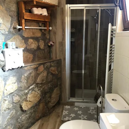 Turistico Casas De Manuel * La Pola de Gordon