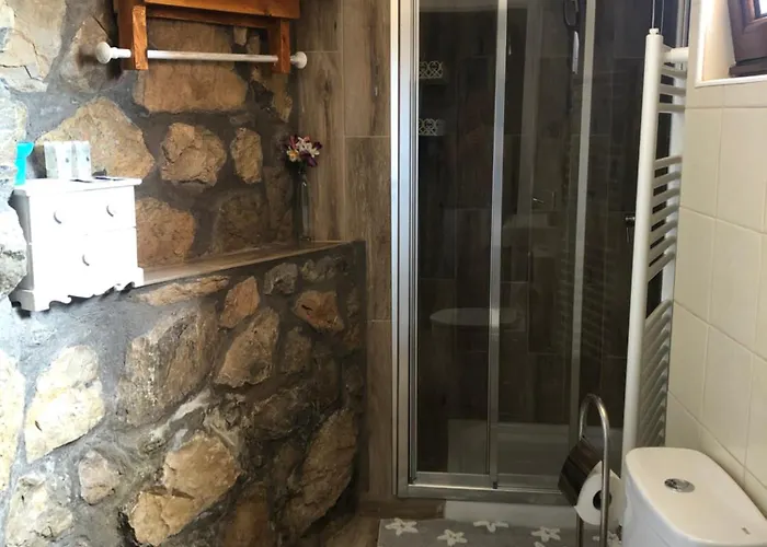 Turistico Casas De Manuel * La Pola de Gordon