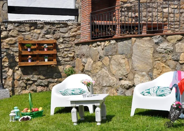 Turistico Casas De Manuel * La Pola de Gordon